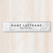 Minimalistischer, schlichter, grauer, weißer Marmo Türschild (Vorderseite )