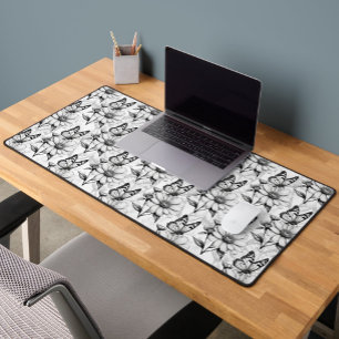 Minimalistischer Schmetterling im Design der Blume Schreibtischunterlage