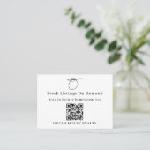Minimalistischer Schwarz-Weiß-QR-Code Sommer Immob Visitenkarte (Stehend Vorderseite)