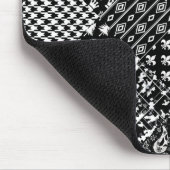 Minimalistischer Schwarz-weißer Mixed-Muster-Stil Mousepad (Ecke)