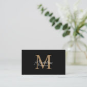 Minimalistischer Script Black Gold Monogram QR Cod Visitenkarte (Stehend Vorderseite)