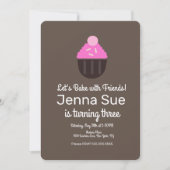 Minimalistischer Sprinkle Cupcake zum Geburtstag Einladung (Vorderseite)