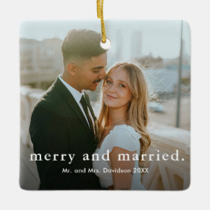 Minimalistischer Typ Frohe und Verheiratete Foto W Keramikornament