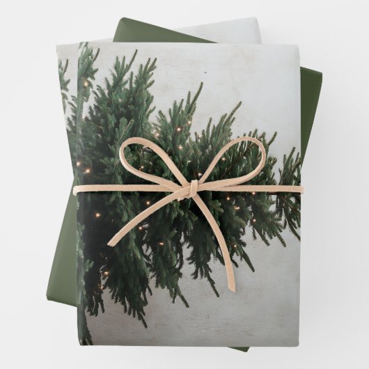 Minimalistischer Weihnachtsbaum mit sanften Lichte Geschenkpapier Set (Beispiel)