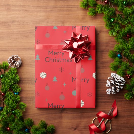 Minimalistischer Weihnachtsbaum vor rotem Hintergr Geschenkpapier (Feiertagsgeschenk)
