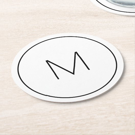 Minimalistischer weißer Monogramm-Einfach-Letter Runder Pappuntersetzer (Angewinkelt)