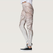 Minimalistischer Winter in Braun und Weiß Leggings (Links)