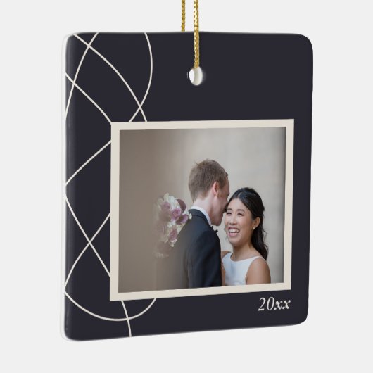 Minimalistisches Abstraktes Foto Hintergrund Perso Keramikornament (Rechts)