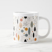 Minimalistisches Abstraktes, neutrales Muster-Dreh Jumbo-Tasse (Rechts)