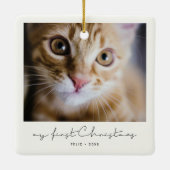 Minimalistisches Begleiter's First Christmas Foto Keramikornament (Rückseite)