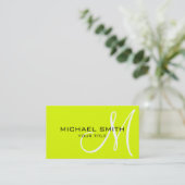 Minimalistisches Berufliches Chartreuse Monogramm Visitenkarte (Stehend Vorderseite)