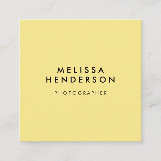 Minimalistisches Berufliches Gelb Quadratische Visitenkarte (Vorderseite)