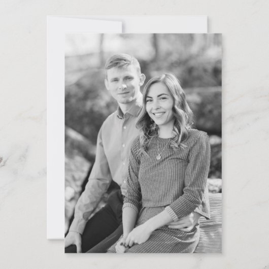 Minimalistisches Black Calligraphy Script-Foto Save The Date (Rückseite)