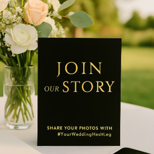 Minimalistisches Black & Gold Wedding Hashtag Sign Folien Feiertagskarte