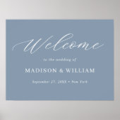 Minimalistisches Blauer Script-Hochzeitszeichen Poster (Vorne)