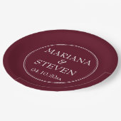 Minimalistisches Burgund der modernen Grenzregion Pappteller (Schrägansicht)