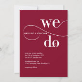 Minimalistisches Burgundy Red We Do Calligrafy Wed Einladung (Vorderseite)