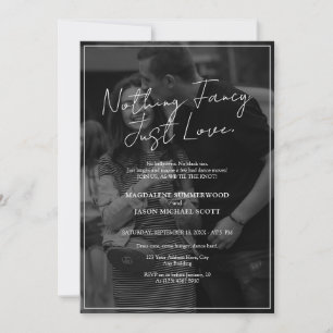 Minimalistisches BW Foto Nichts Extravagant Nur Li Einladung