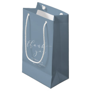 Minimalistisches Classic Dusty Blue Brautparty Dan Kleine Geschenktüte