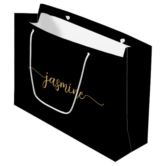 Minimalistisches einfaches Black-Gold Monogram-Gir Große Geschenktüte (Vorderseite Schrägansicht)