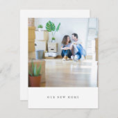 Minimalistisches einfaches Foto Wir haben Zuhause- Mitteilungskarte (Vorne/Hinten)