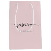 Minimalistisches, einfaches Rosa Monogramm-Girl-Sc Mittlere Geschenktüte (Vorderseite)