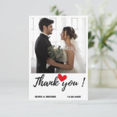 Minimalistisches einfaches Skript mit Herz-Hochzei Dankeskarte (Stehend Vorderseite)