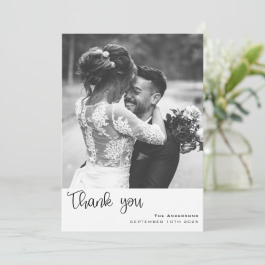Minimalistisches einfaches Skript mit Wedding Foto Dankeskarte (Stehend Vorderseite)