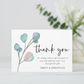 Minimalistisches Eukalyptus Script-Foto Vielen Dan Dankeskarte (Stehend Vorderseite)