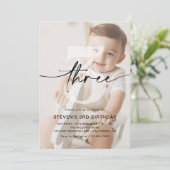 Minimalistisches Foto 3. Geburtstag Einladung (Stehend Vorderseite)