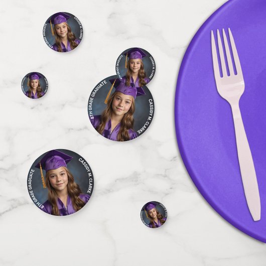 Minimalistisches Foto Abschluss 8. Klasse Konfetti