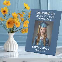 Minimalistisches Foto Abschluss 8. Klasse Sockelschild