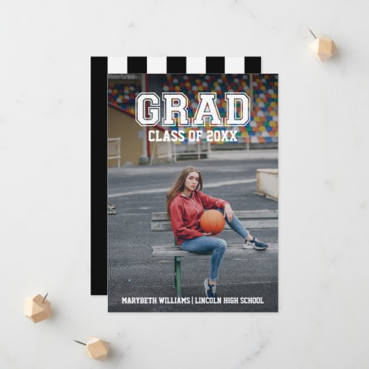 Minimalistisches Foto Abschluss Varsity Ankündigun Ankündigung (Vorderseite/Rückseite Beispiel)