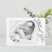 Minimalistisches Foto Baby Vielen Dank Dankeskarte (Stehend Vorderseite)