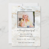 Minimalistisches Foto Beerdigung Gebet Marmor Gold Einladung (Vorderseite)