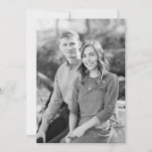 Minimalistisches Foto der Kalligrafie Save The Date (Rückseite)