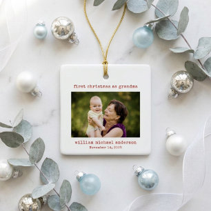Minimalistisches Foto Erstes Weihnachten als Oma Keramikornament