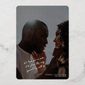 Minimalistisches Foto Hochzeit speichert das Datum Folieneinladung (Rückseite)