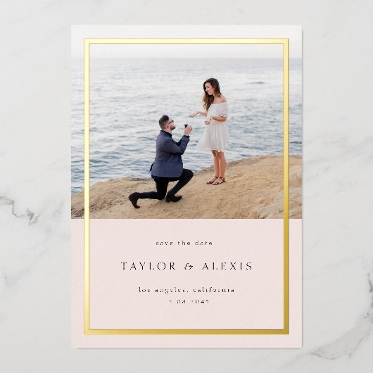 Minimalistisches Foto in Rosa Save the Date Folieneinladung (Vorderseite)