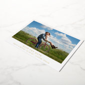 Minimalistisches Foto Moden Wedding Save the Date Folieneinladung (Gedreht)