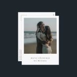 Minimalistisches Foto Modernes Weihnachten<br><div class="desc">Moderne Weihnachtspostkarte mit einem einfachen und minimalistischen Layout mit "fröhlichen Weihnachten" unter Ihrem Lieblingsstipendium.</div>
