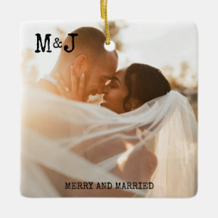 Minimalistisches Foto-Ornament Froh & Verheiratet  Keramikornament