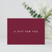 Minimalistisches Geschenkzertifikat "Bold Burgundy (Stehend Vorderseite)