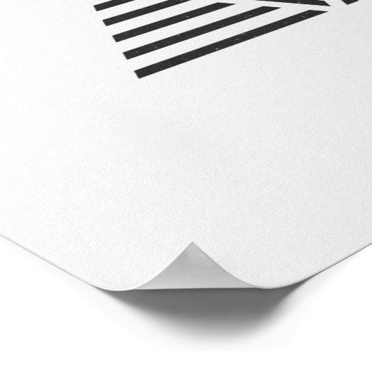 Minimalistisches gestreiftes Triangle Black and Wh Poster (Ecke)