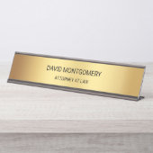 Minimalistisches Gold mit Schwarztypografie-Anwält Schreibtischnamensplakette (Vorderseite )