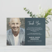 Minimalistisches Graues Foto Dankeskarte (Stehend Vorderseite)