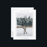 Minimalistisches grenzübergreifendes Foto Moderne  Feiertagspostkarte<br><div class="desc">Moderne Weihnachtspostkarte mit minimalistischem Design,  in dem sich Ihr Foto in einem einfachen Rahmen befindet.</div>