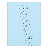 Minimalistisches, hellblaues Vogelflugmuster Tischdecke (Vorderseite)