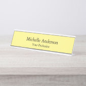 Minimalistisches hellgelbes Beruflich Modernes Sch Schreibtischnamensplakette (Vorderseite )