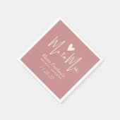 Minimalistisches Herz Frau Brautparty Puce Pink Serviette (Ecke)